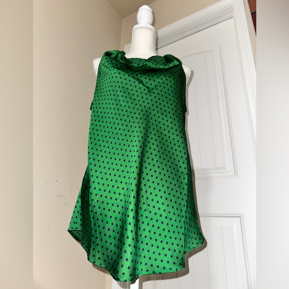 Dalia Collection Green with black polka dots sleeveless drop neck blouse